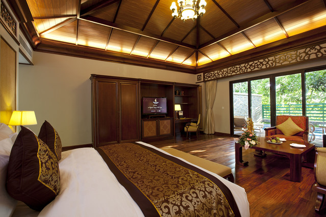 pool%20villa%2001_gallery.jpg