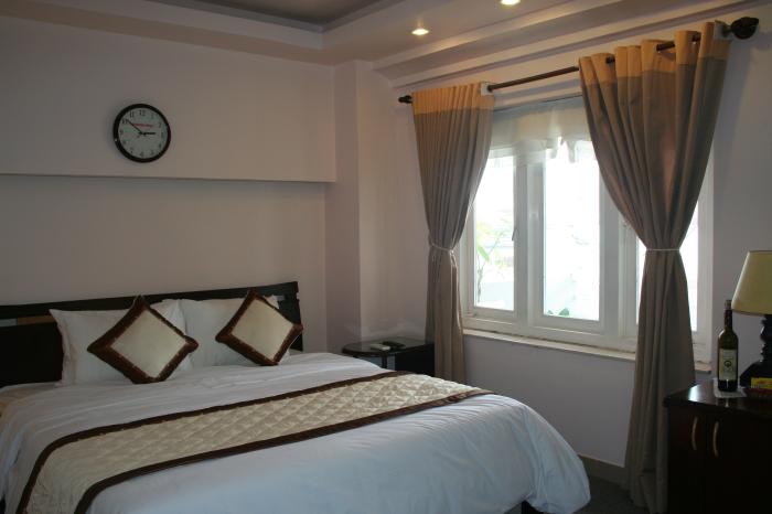 KHÁCH SẠN VIỄN ĐÔNG