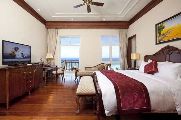 Executive%20Suite_01%20-%20Hotel24h.net.jpg