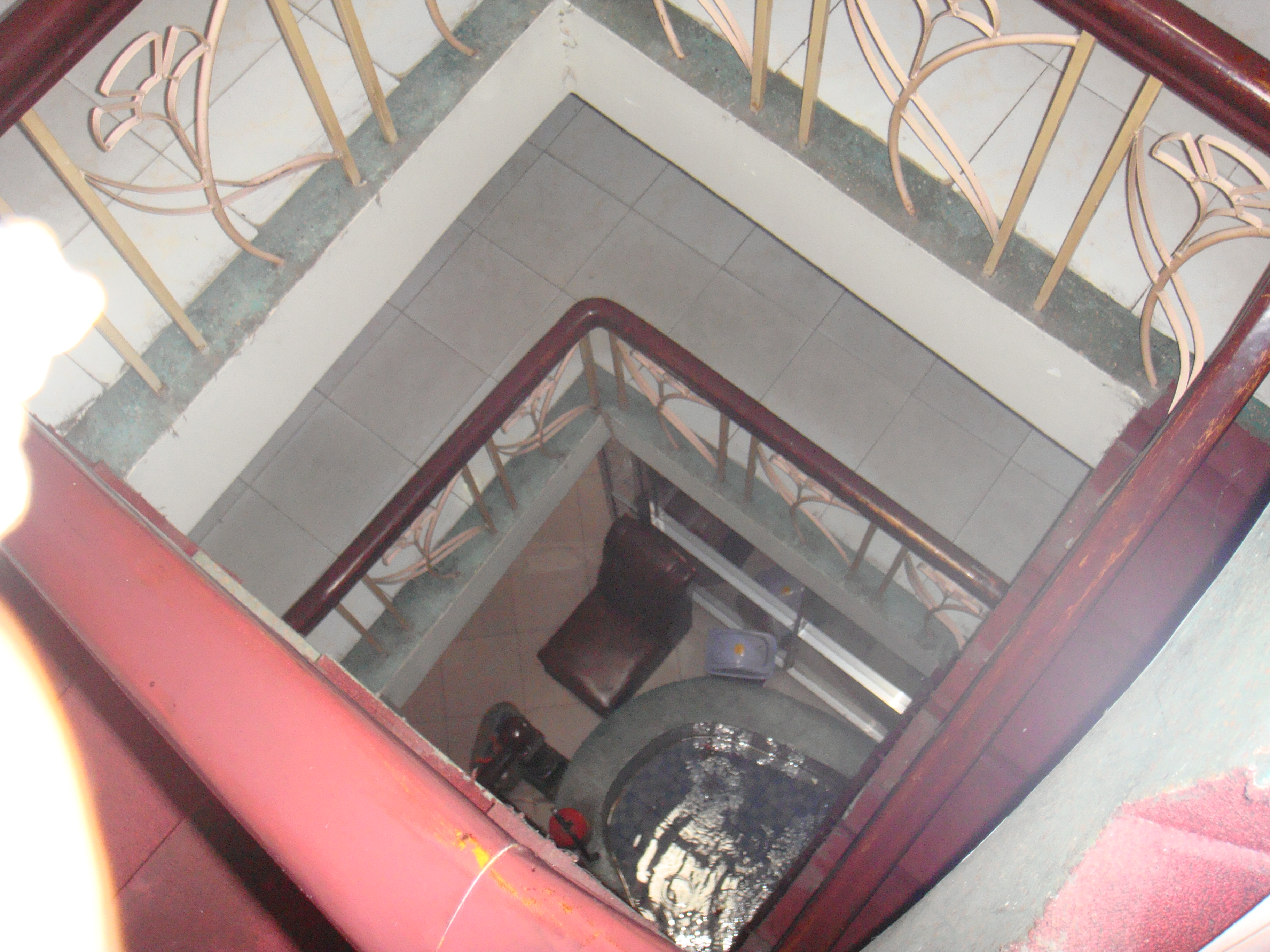 KHÁCH SẠN HOA ĐÔNG DƯƠNG