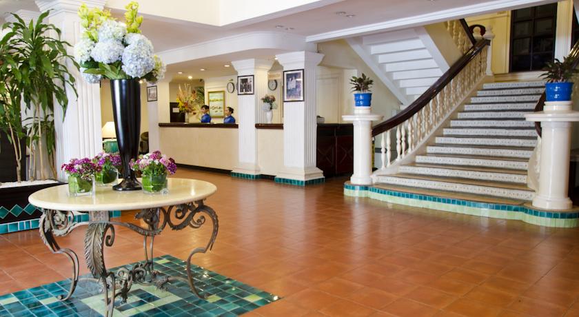 Petro House Hotel