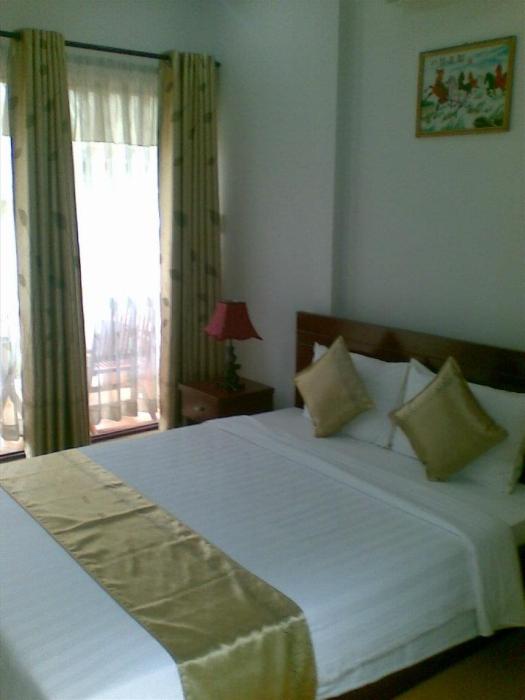 Phòng%20khách8%20-%20hotel24h.net.jpg
