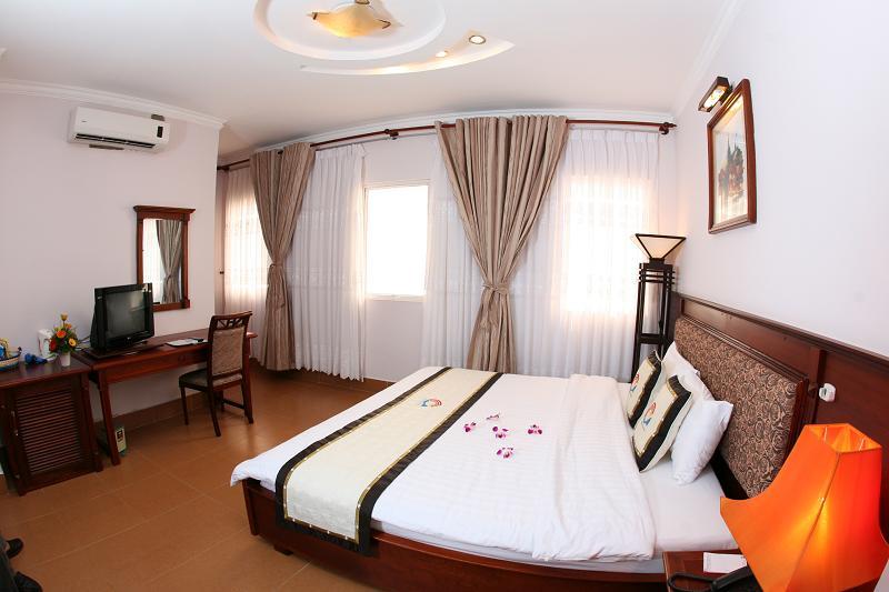 OCEAN STAR HOTEL