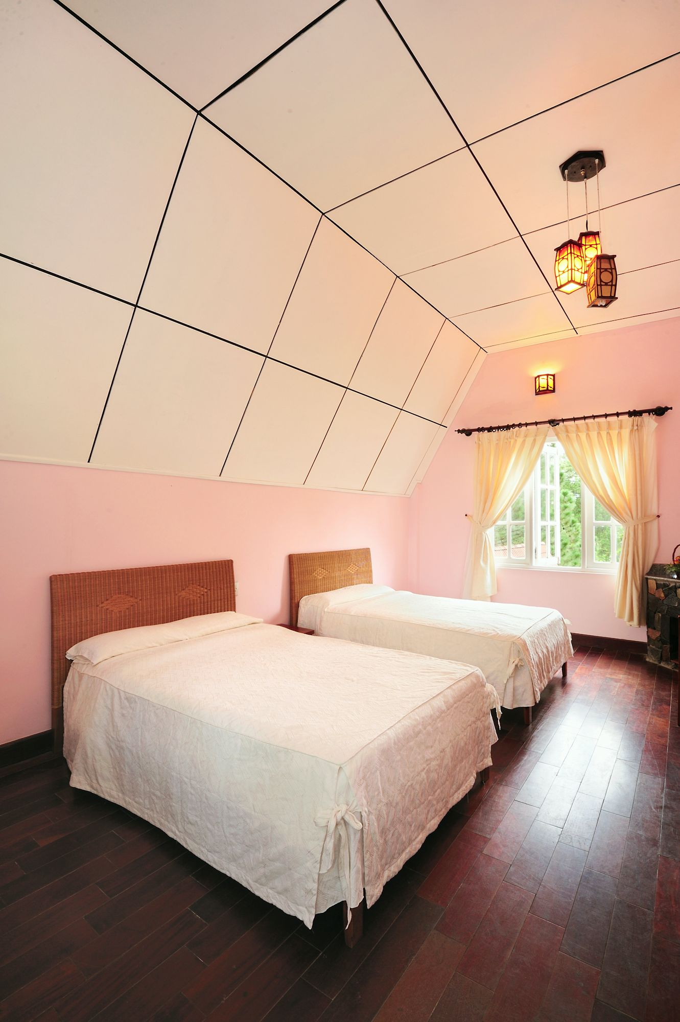 Biệt%20thự%20hoa%20hồng9%20-%20hotel24h.net.jpg