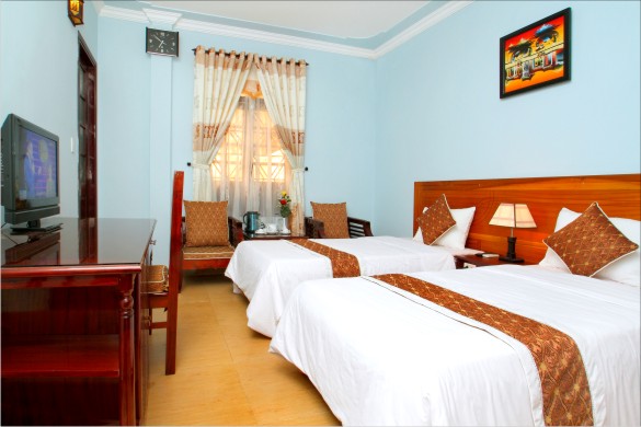 han-pho-homestay-phong-nghi-hotel24h.net%20(3).jpg
