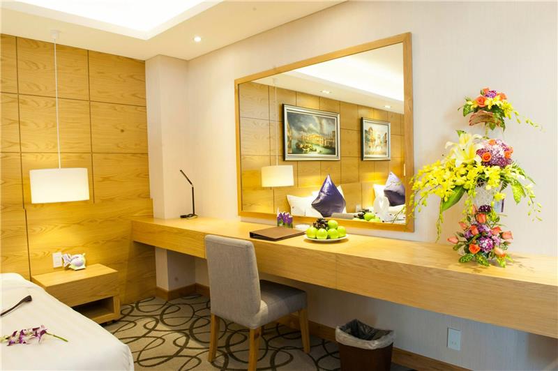 khach-san-iris-phong-ngu-6-hotel24h.net.jpg