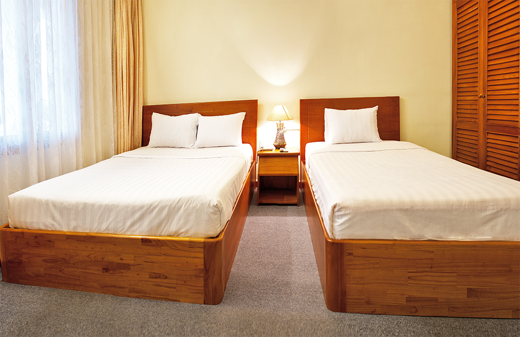 khach-san-tropicana-triple-sea-view-hotel24h.net.jpg