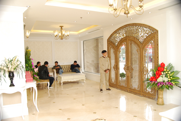 Khách sạn City Bay Palace