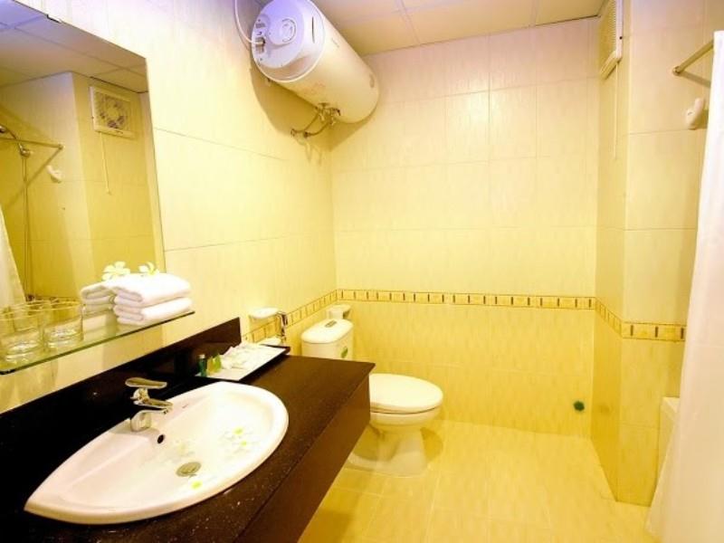 khach-san-bidv-phong-tam-2-hotel24h.net.jpg