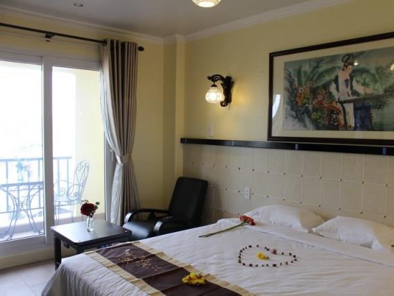 khach-san-dynasty-phong-ngu-8-hotel24h.net.jpg