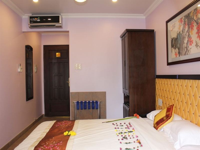 khach-san-dynasty-phong-ngu-5-hotel24h.net.jpg