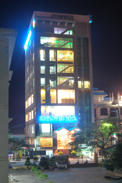 Đặt phòng khách sạn