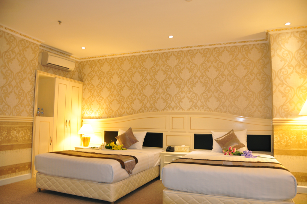 khach-san-golden-crown-phong-deluxe-2-hotel24h.net.jpg