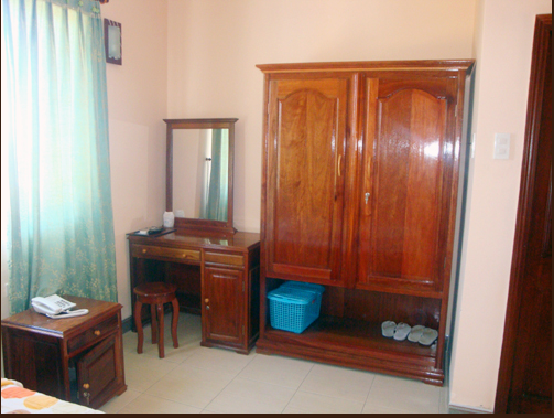 Ý Linh hotel