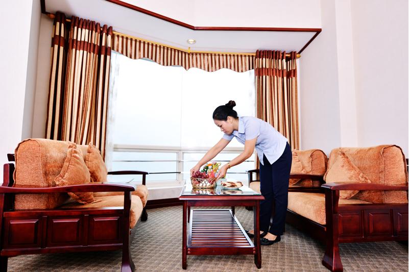 khach-san-grand-ha-long-phong-suite-1-hotel24h.jpg