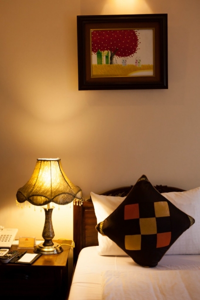 khach-san-hong-ngoc-cochinchine-phong-premium-1-hotel24h.net.jpg