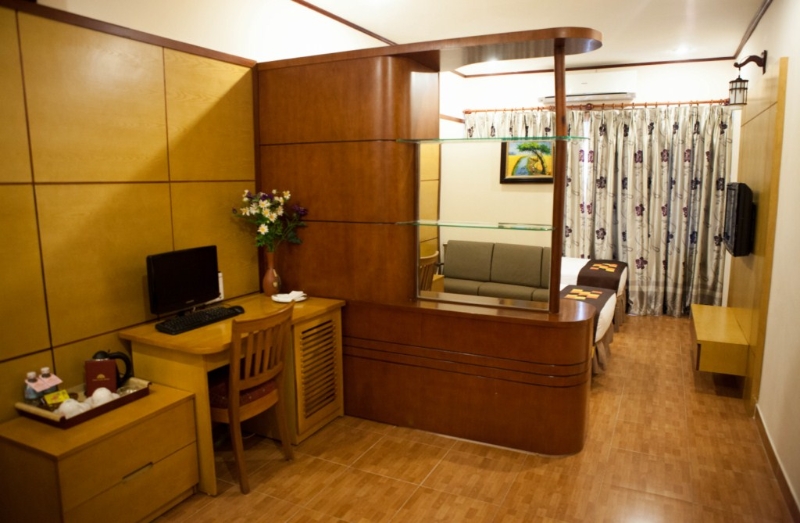 khach-san-hong-ngoc-cochinchine-phong-suite-1-hotel24h.net.jpg