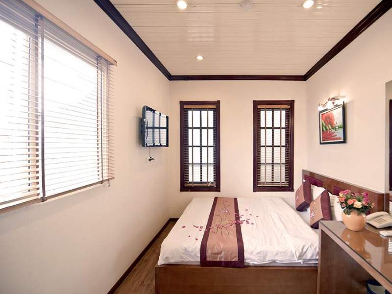 khach-san-luminous-phong-superior-double-4-hotel24h.jpg