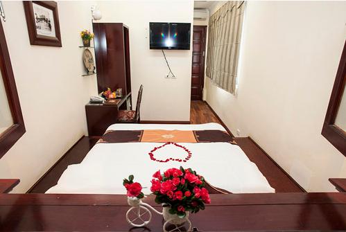 khach-san-luminous-phong-deluxe-3-hotel24h.jpg