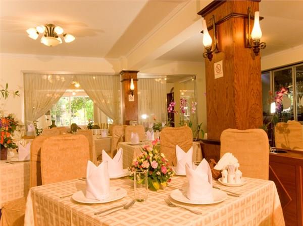 Nhà hàng - Hotel24h.net