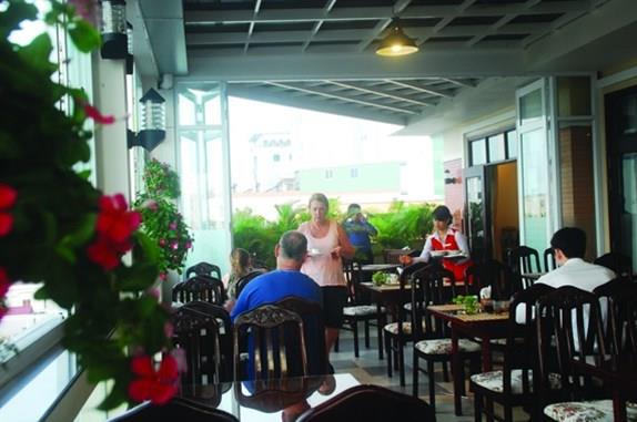 Khách sạn Hậu Giang