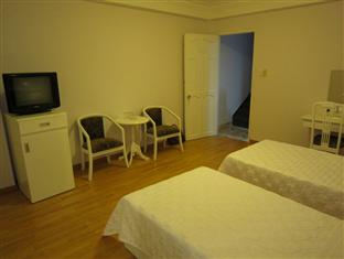 khach-san-sai-gon-pink-phong-superior-6-hotel24h.net.jpg
