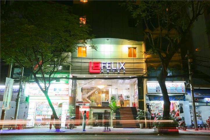 Đặt phòng khách sạn