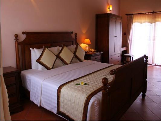 resort-bay-truc-pond-view-brang-2-hotel24h.jpg