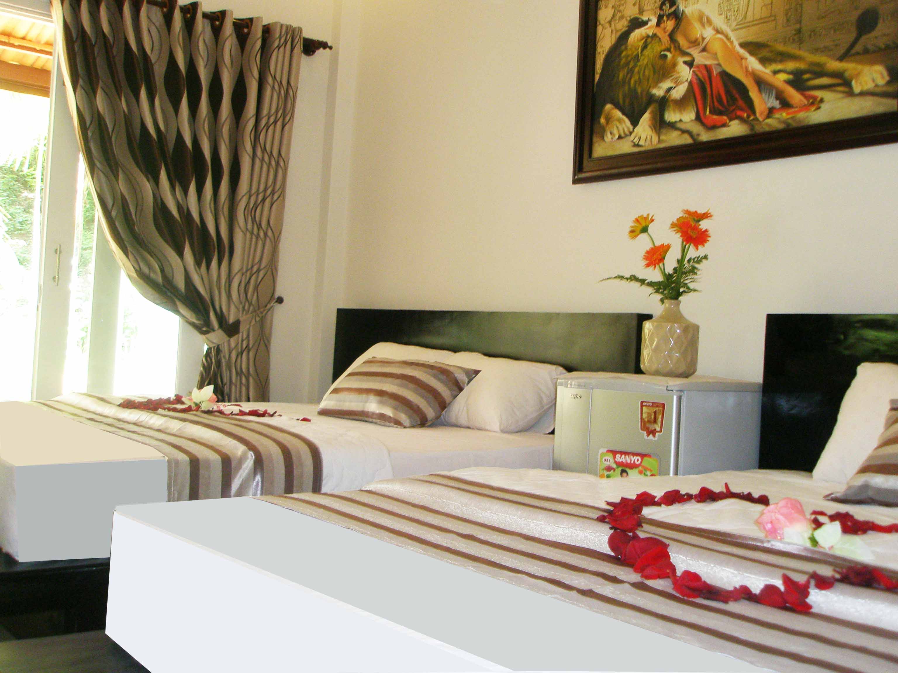 Bungalow Family Lake View - Green Hill Resort