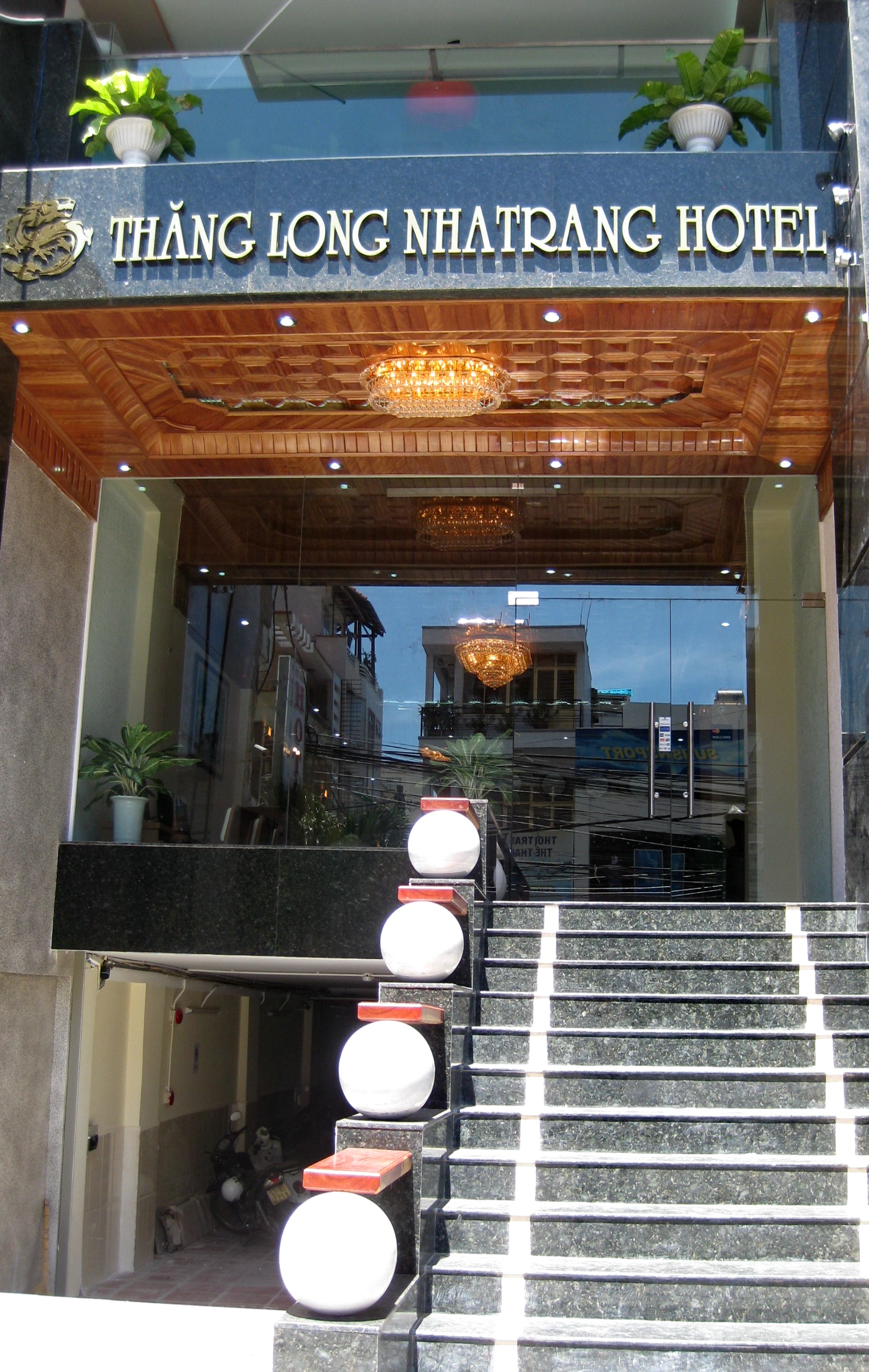 Tổng Quan
