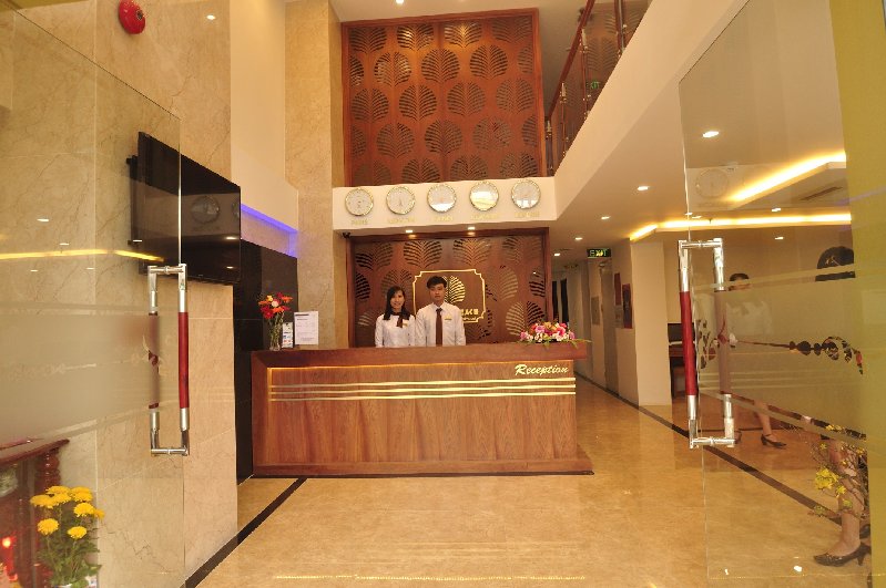 Lễ Tân