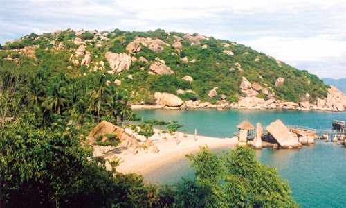 Quang cảnh tại Resort Yến Bay (Ngoc Suong Resort)