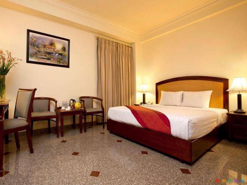 khach-san-kingston-phong-superior-5-hotel24h.net.jpg
