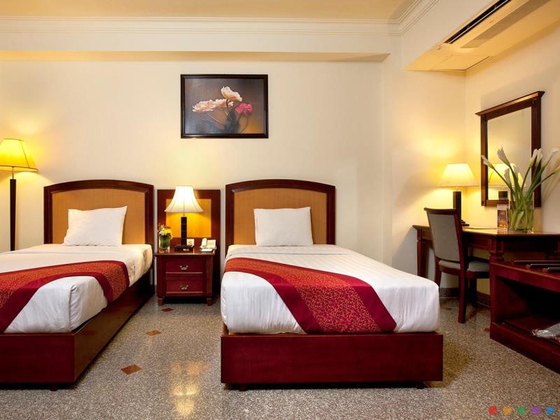 khach-san-kingston-phong-deluxe-2-hotel24h.net.jpg