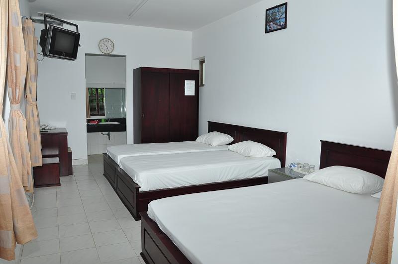 resort-long-chau-phong-2-giuong-doi-2-hotel24h.net.jpg