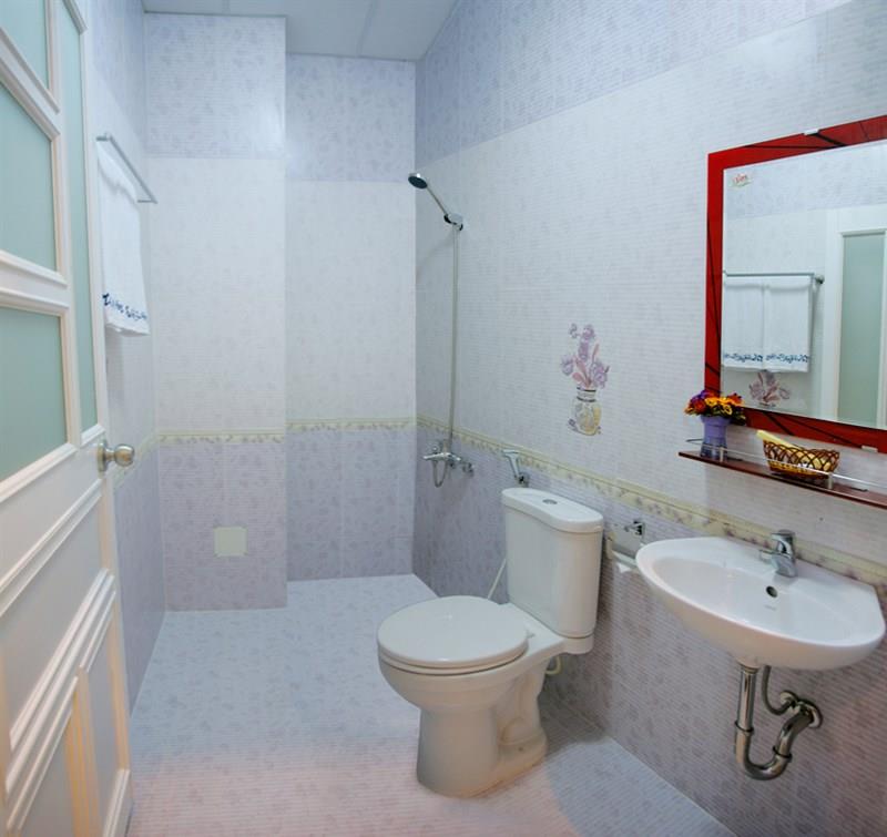 Nhà vệ sinh - CR Hotel