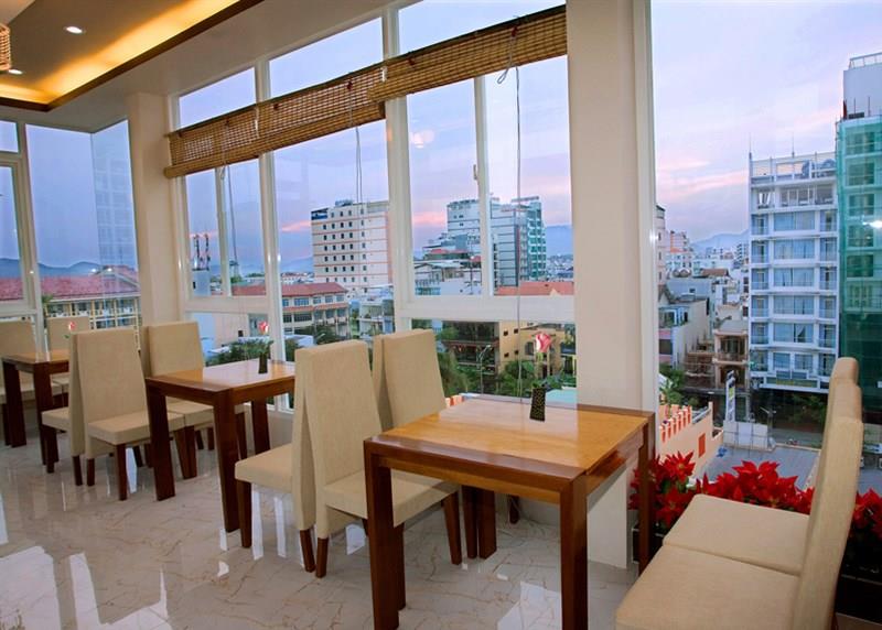 Nhà hàng - CR Hotel