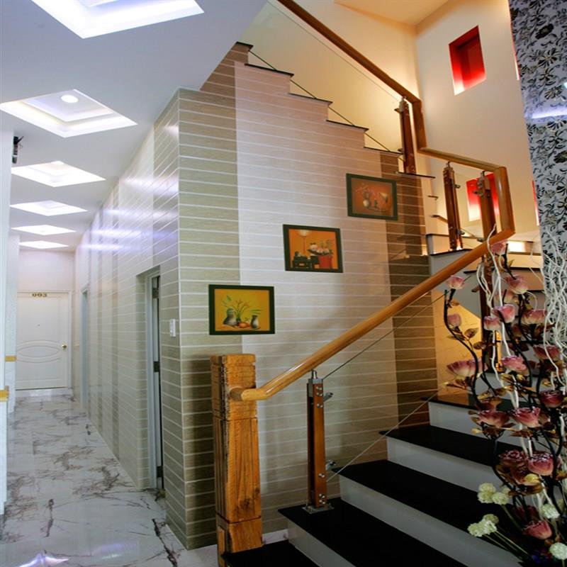 Cầu Thang - CR Hotel