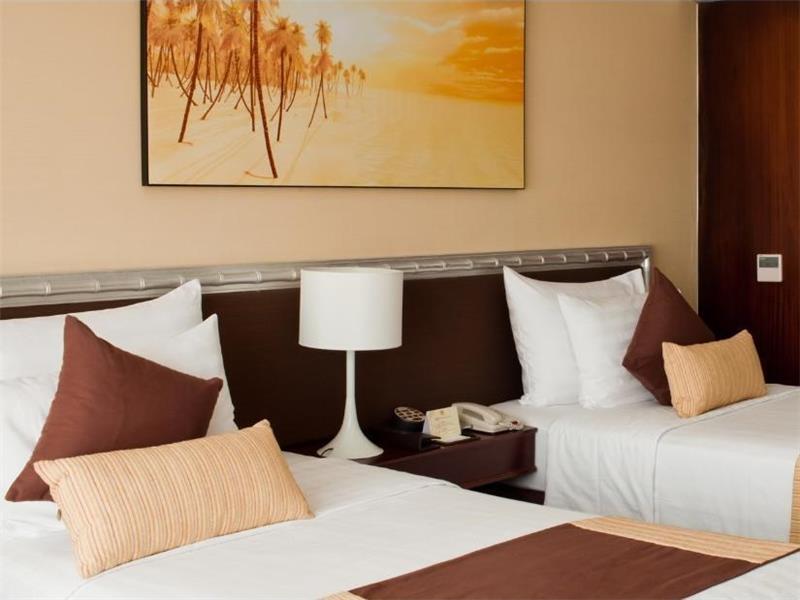 khach-san-vissai-sai-gon-phong-ngu-3-hotel24h.net.jpg