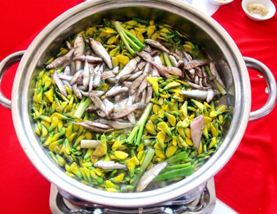 canh-chua-ca-linh-bong-dien-dien-hotel24h.net.jpg