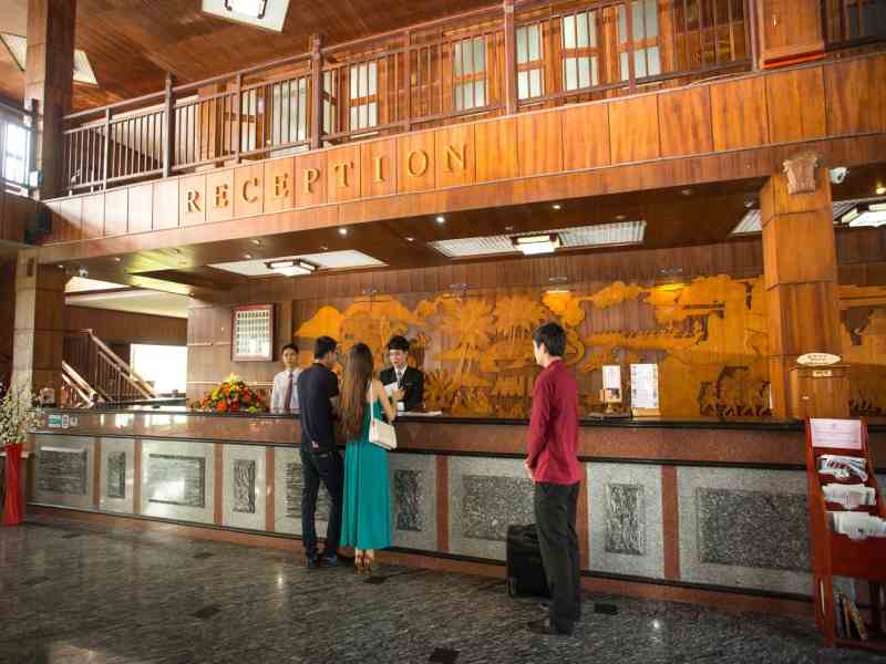 Lễ tân - hotel24h.net
