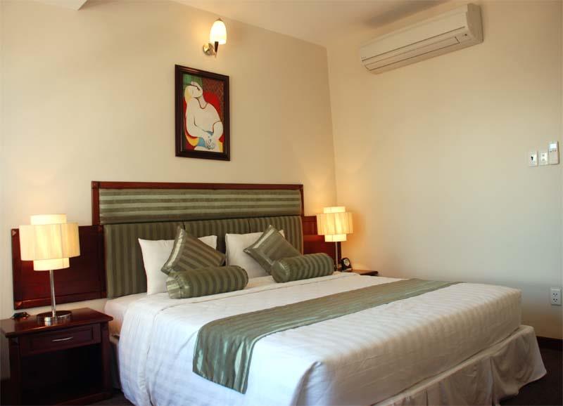 khach-san-the-coast-phong-ngu-5-hotel24h.net.jpg
