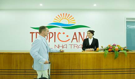 Lễ Tân - Hotel24h.net