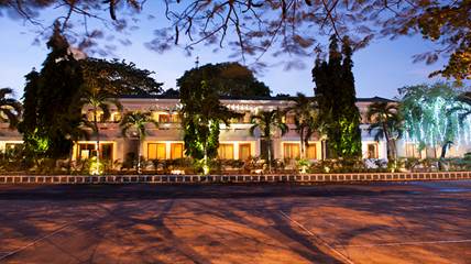 Bãi đậu xe - Hotel24h.net