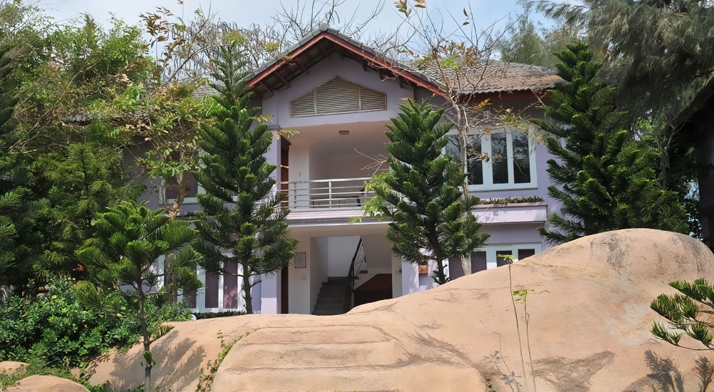 resort-thuy-duong-beach-canh-quan-3-hotel24h.net.jpg