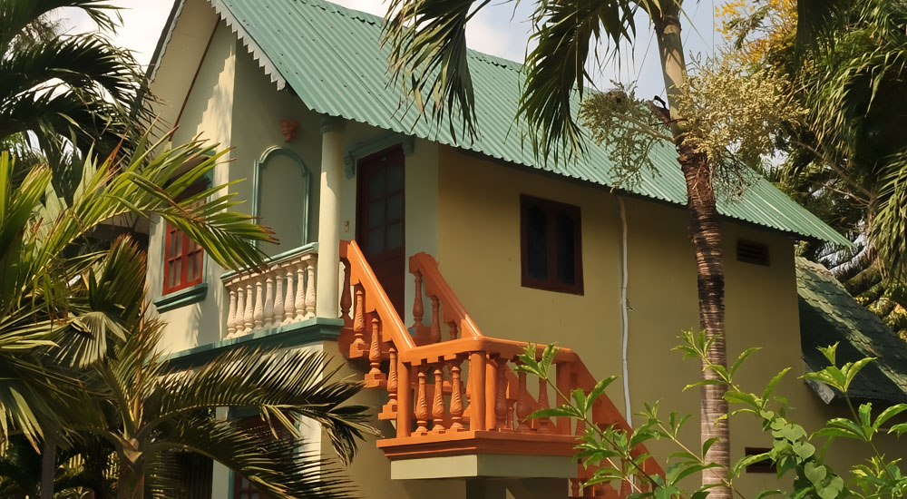 resort-thuy-duong-beach-canh-quan-1-hotel24h.net.jpg