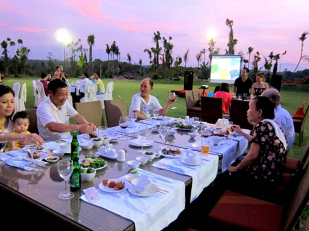 Ngoài trời - Hotel24h.net