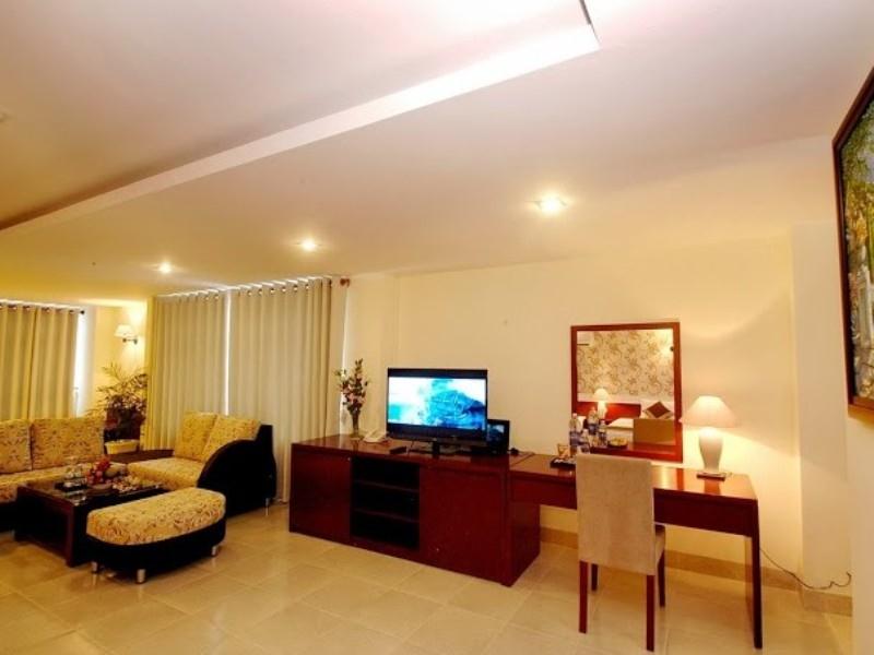 Phòng Deluxe - Hotel24h.net