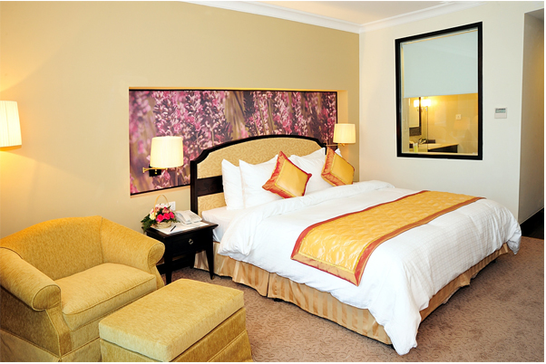 Phòng deluxe - hotel24h.net