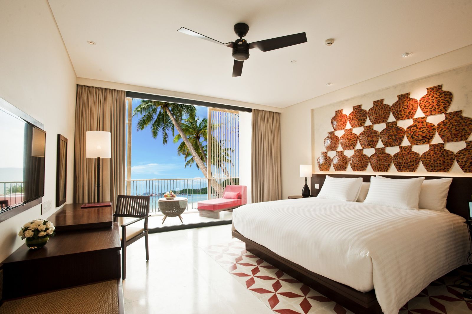 Phòng Premium Deluxe - Hotel24h.net